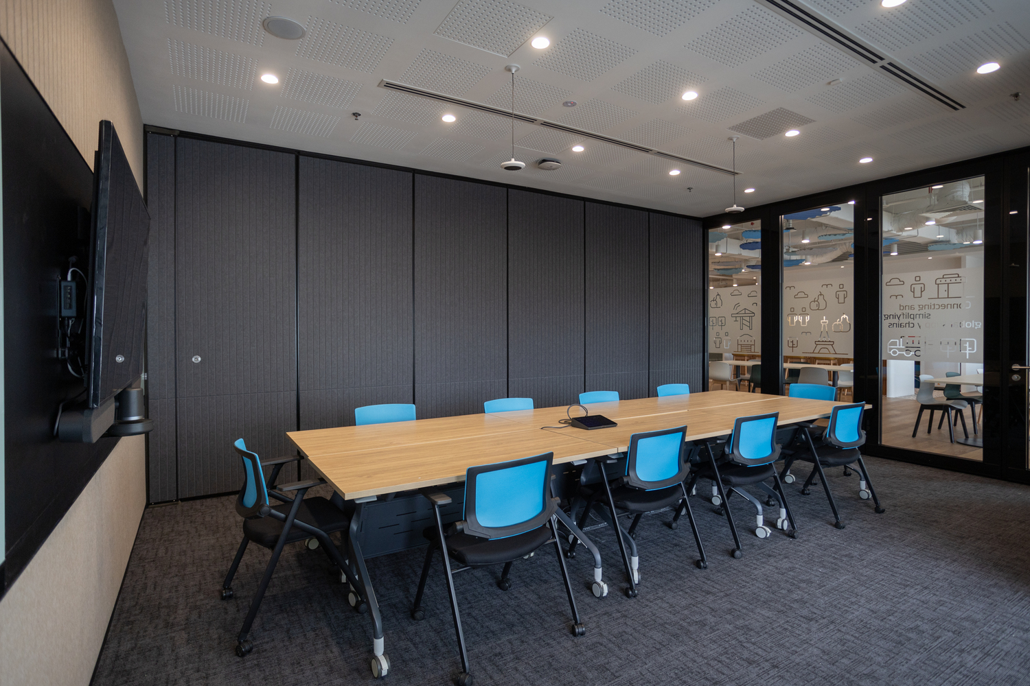 Maersk Imazium interior 19
